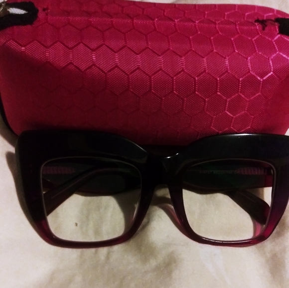 Designer style glasses ( non prescription) - Picture 2 of 2